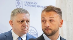 Šutaj Eštok odmieta tvrdenia Fica o rozpade poslaneckého klubu. Prosím predsedu Smeru, aby krotil vášne, odkázal