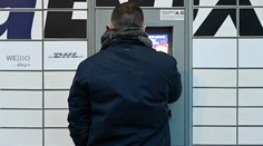 Rázne opatrenie kuriérov. Niektoré darčeky vo výdajných boxoch vydržia len deň