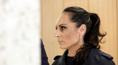 Mimoriadna schôdza parlamentu k odvolávaniu Dolinkovej sa blíži. Vláda opozičný návrh odmietla