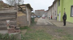 V osade v Ladomirovej zostali v šoku. Neznámi cudzinci prišli v noci k bytovkám a začali sa modliť