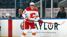 VIDEO: Pospíšil bodom v prestrelke naštartoval Calgary. Nemec s Jersey živí nádej na play off