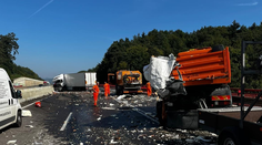 Diaľnica pri Sverepci je opäť uzavretá. Do cestárskeho auta vpálil kamionista, na mieste je spúšť