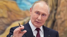 Putin tvrdí, že akákoľvek písomná dohoda s Kyjevom nemá význam. Boje sa skončia, keď sa Ukrajinci stiahnu z Donbasu