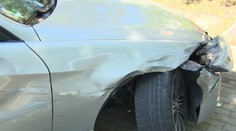 Chcela zaparkovať, zdemolovala tri autá: Žena bola opitá a bez papierov