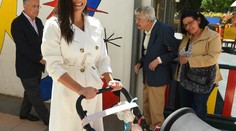 Meghan s kočíkom medzi ľuďmi? V skutočnosti je to inak