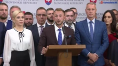 Poslanci Hlasu: Diskusia o nálepke na počítači nepomohla ani jednému človeku na Slovensku