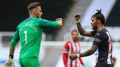 Martin Dúbravka pomohol desiatym čistým kontom v sezóne k jasnej výhre Newcastlu