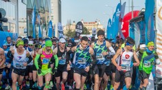 VIDEO: Bratislava sa cez víkend opäť zastaví, aby mohla bežať. Čo hovoria favoriti maratónu pred štartom?