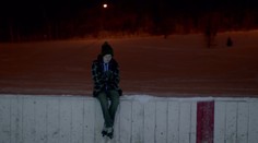 Mysleli si, že ich ignoruje. On zatiaľ pripravoval niečo, čo všetkých rozplakalo