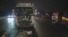 Neuveriteľný hazard so životom. Košičan sa otáčal cez dve plné čiary a skrížil cestu nákladiaku