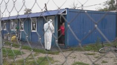 Celá ulica v Trenčíne je v karanténe pre nerešpektovanie izolácie. Ľudí strážia aj vojaci