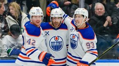 St. Louis s Dvorským odišlo z Edmontonu s debaklom. Detroit uspel po predĺžení