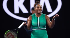 Serena Williamsová vyradila Halepovú. Rumunka príde o post svetovej jednotky