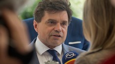 Opozícia chce Plavčanovu hlavu. Dôvodom sú eurofondy