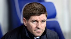 Steven Gerrard sa stal novým trénerom Aston Villy. Vo funkcii nahradil Deana Smitha