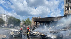 Rusi opäť útočili na strednú časť Ukrajiny. Tri rakety zabili najmenej 20 ľudí vrátane troch detí