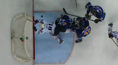 Hossa skončil po góle v bráne, Chicago otočilo sériu so St.Louis