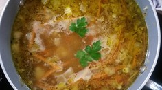 RECEPT NA DNES: Sviatočná kuracia polievka