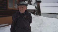 V obci, ktorá pomaly mizne z mapy, žije 101-ročný Mikuláš. Miestni ho považujú za poklad