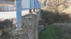 Most v Stropkove je v dezolátnom stave, pre miestnych je každodenným postrachom