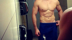 Ktorá markizáčka má doma takéhoto sexy chlapa?