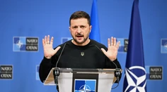 Zelenskyj: Rusko útočilo na Ukrajinu 120 raketami a 90 dronmi
