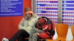 Špinaví a zapáchajúci ľudia by mali zmiznúť zo staníc