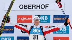 Šprint biatlonistov v Oberhofe priniesol zosadenie Fourcada z trónu