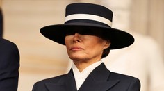 Tajomstvo klobúka Melanie Trump: Slová návrhára hovoria za všetko