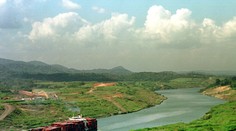 Gigantická stavba oslavuje storočnicu. Väčší kopec však preťal iný kanál