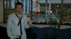 Aj majster tesár sa utne. Takto "perlili" redaktori TV Markíza