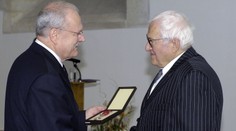 Slovensko prišlo o jednu z najväčších divadelných legiend. Zomrel Andrej Mojžiš († 94)