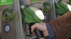 Nevysvetliteľná záhada pri tankovaní. Do auto sa zmestilo o 10 litrov viac