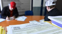 Začal sa daňový kolotoč. Na podanie priznaní máte čas do konca januára