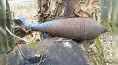 Ako sa tam dostala? Muž našiel delostreleckú mínu na nezvyčajnom mieste