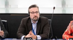 Europoslanci z PS odmietli po debate podať ruku Ľubošovi Blahovi. Povedali, prečo