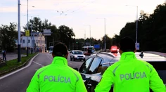 Desivá situácia na západnom Slovensku: Muž sa cez Vianoce vyhrážal so zbraňou, okamžitý zásah polície