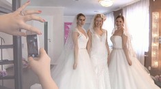 Naše redaktorky si vyskúšali trendové svadobné šaty na rok 2016