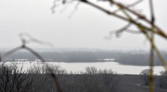 Rieka na východe môže nebezpečne stúpnuť. SHMÚ preto vydal pre jeden okres výstrahu