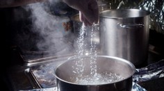 Pozor na soľ. Nadmerné množstvo v našom tele môže spôsobovať nebezpečné ochorenia