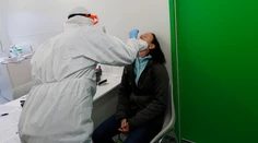 Vo štvrtok pribudlo 2 301 prípadov a 102 úmrtí, počet hospitalizovaných klesol štvrtý deň po sebe