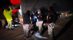 Policajti zadržali imigrantov pri slovensko-poľských hraniciach, skrývali sa v kamióne