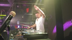 Príbeh slovenského DJ-a: Prežil klinickú smrť, teraz hrá na najväčších festivaloch