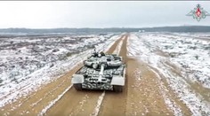 Boje na Ukrajine sa zintenzívnili. Rusko zvýšilo tlak, do útoku posiela viac obrnencov