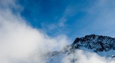 Meteorológovia vydali výstrahu prvého stupňa pred vetrom na horách