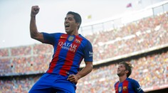 Suárez hetrik, Messi dva kúsky. Barcelona na úvod rozniesla Betis