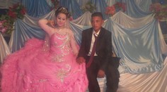 Toto sú zrejme najmladší manželia na svete. Ich vek vás šokuje