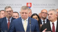 Väčšina Slovákov súhlasí so zakotvením dvoch pohlaví v ústave (PRIESKUM)