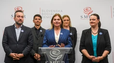 Európski socialisti rokujú v Amsterdame. Očakáva sa vylúčenie Smeru-SD