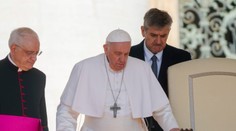 Pšenicu nemožno používať ako vojnovú zbraň, vyhlásil pápež František, ktorý odsudzuje ruskú inváziu